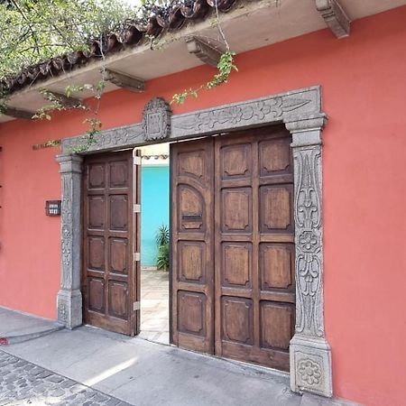 Central Hostel Antigua Exterior photo